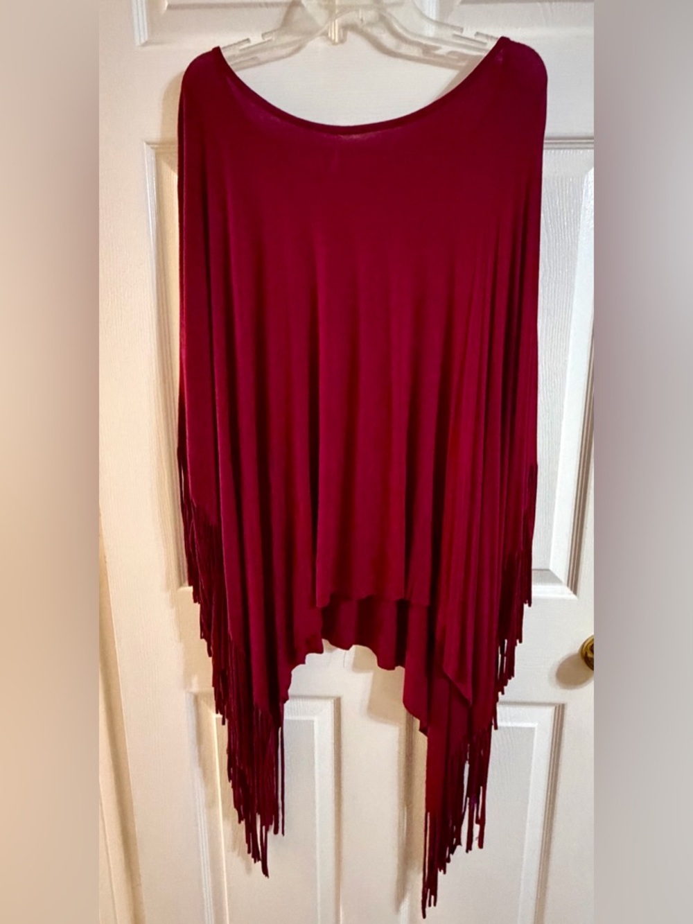 Acting Pro Burgundy Fringe Poncho Top – Women’s XL